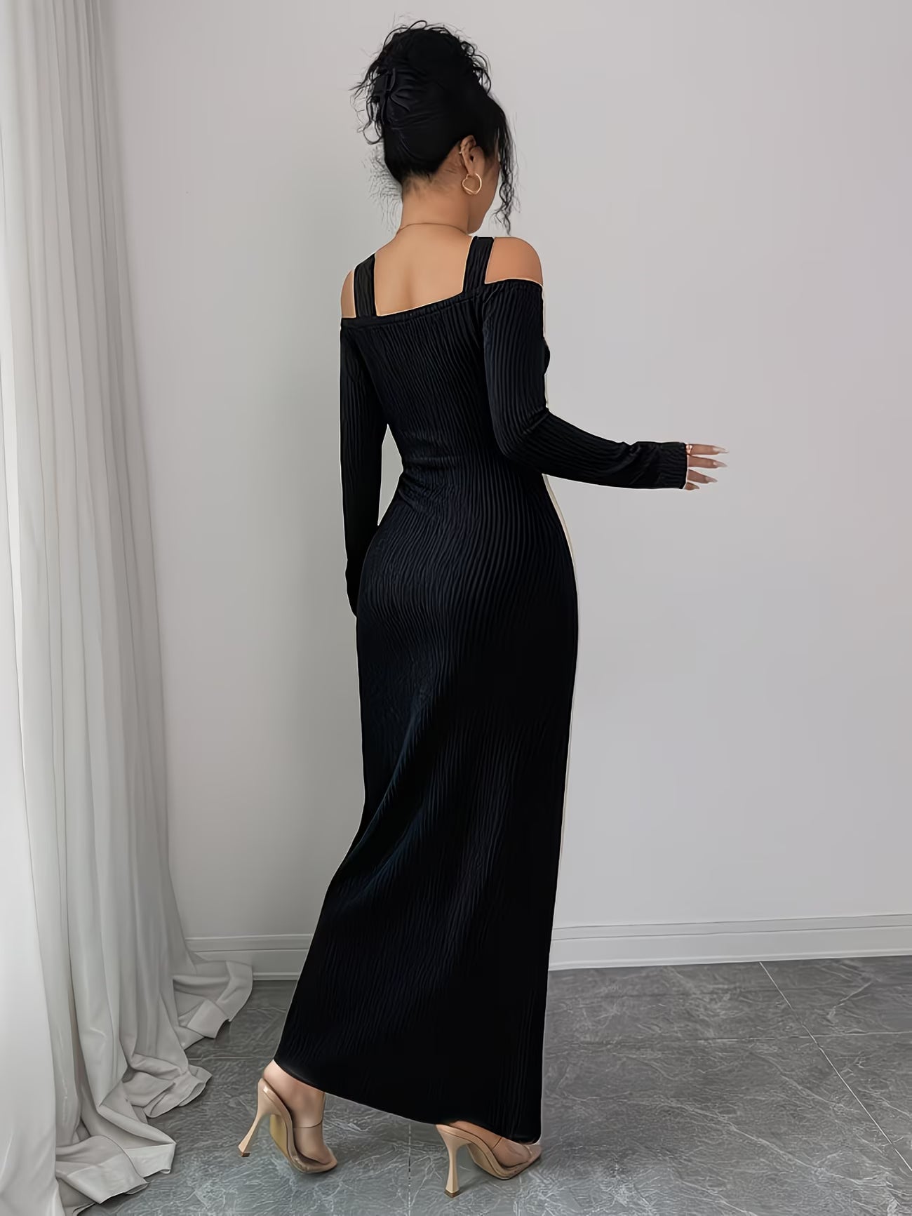 Vestido Chic y Curvilíneo