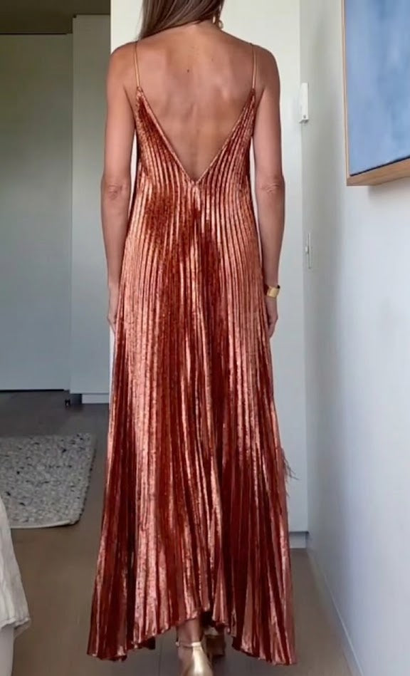 Vestido chic de pliegues irregulares