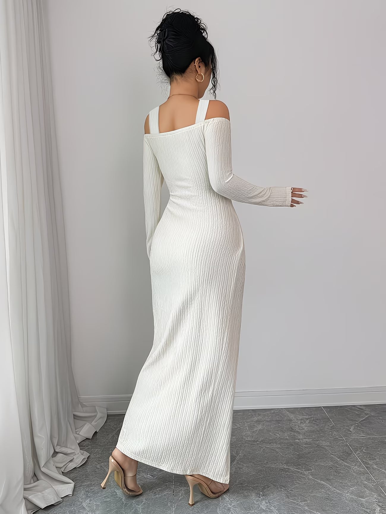 Vestido Chic y Curvilíneo