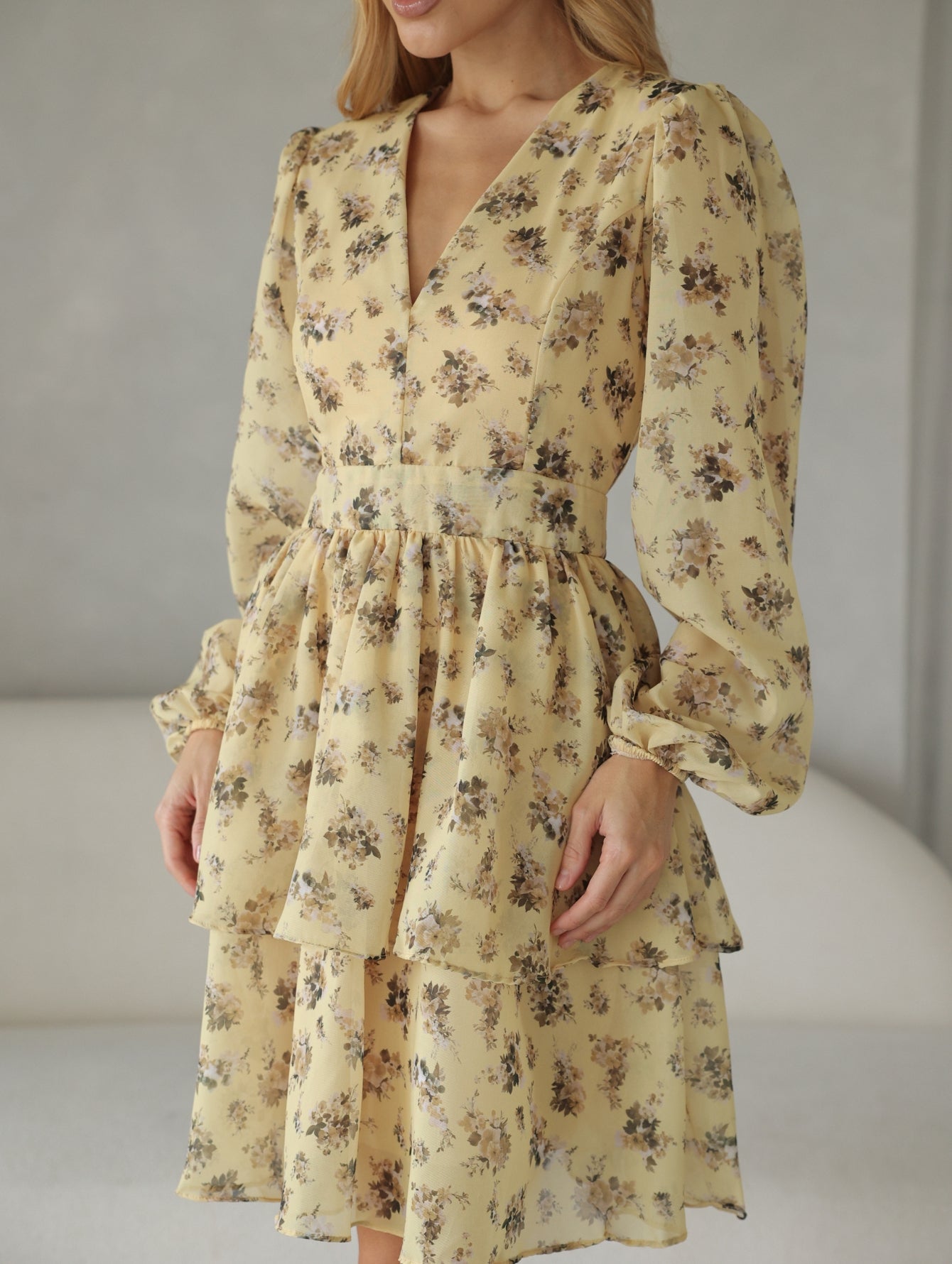 amarelo manteiga