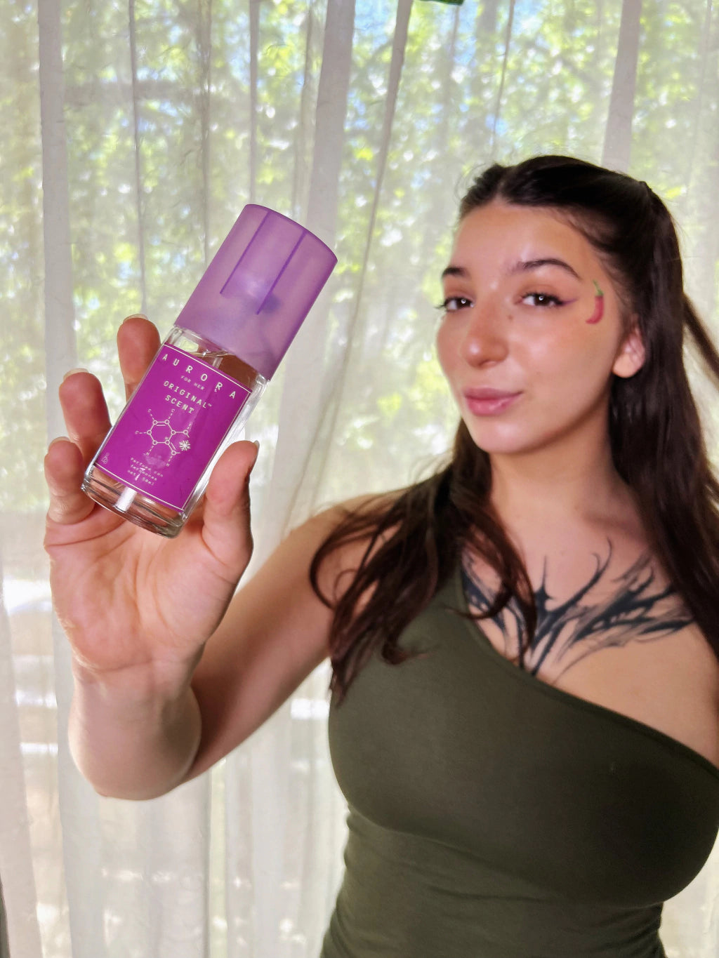 Perfume Con Feromonas Exclusivo Aurora For Girl