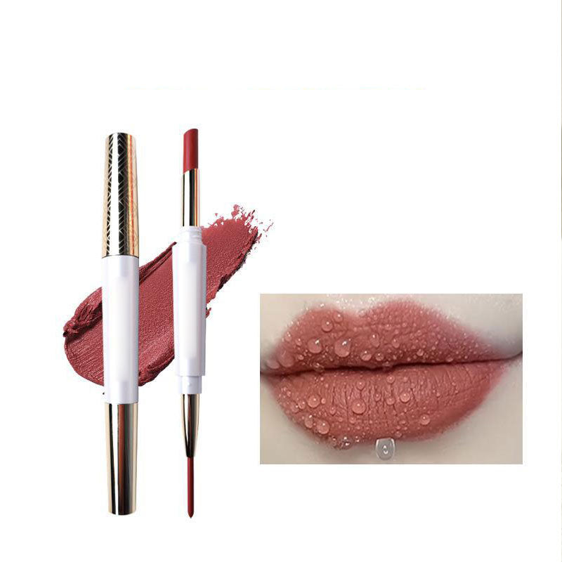 Lápiz labial y delineador de labios