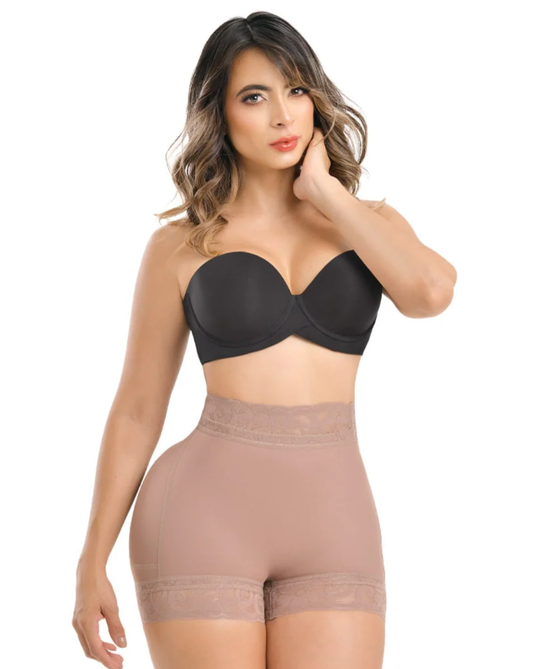 Faja Blumer moldeadora de glúteos con encaje