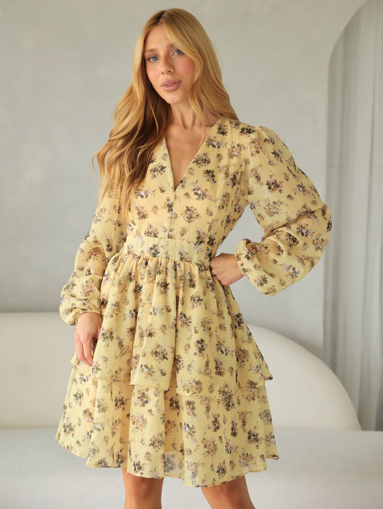 amarelo manteiga