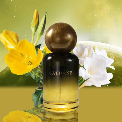 Perfume Saturne, diseñada con un aire de misterio