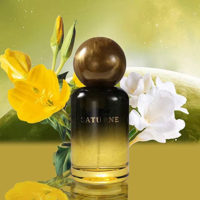 Perfume Saturne, diseñada con un aire de misterio
