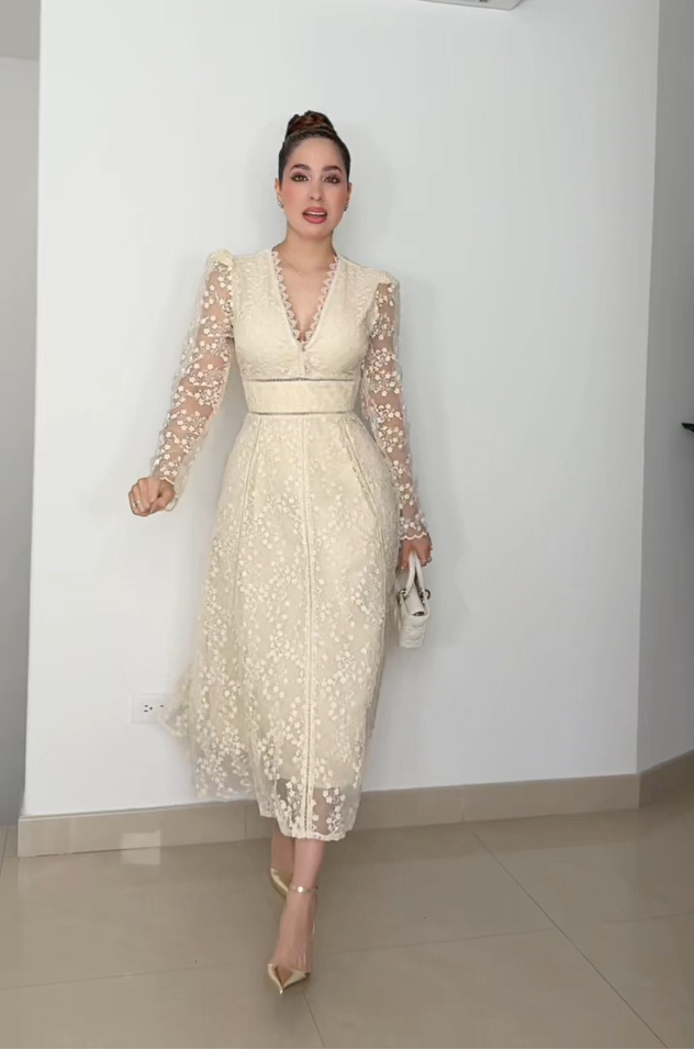 Vestido de Encaje Armonía
