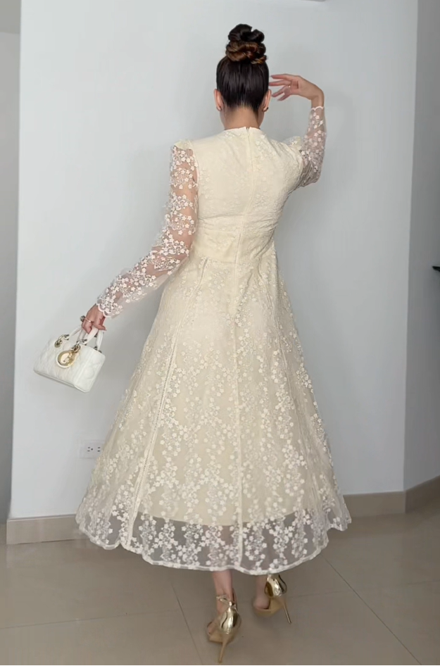 Vestido de Encaje Armonía