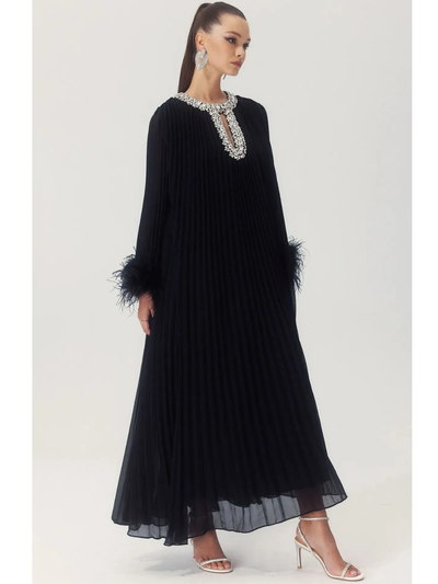 Ana Vestido de Chifón Plumas Diamante