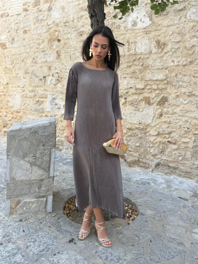 Catleya Vestido Plisado Atemporal