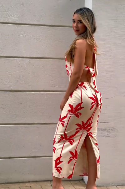 Vestido Atemporal Crimson Oasis