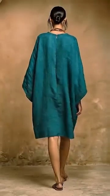Vestido Holgado Vanguardista Laurel
