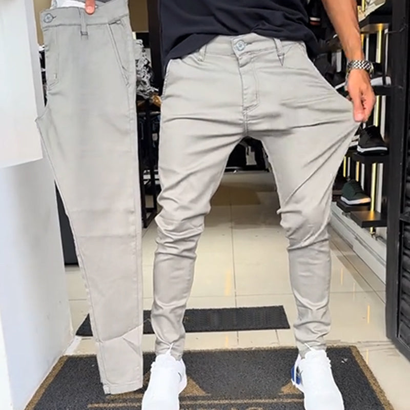 Pantalón casual slim fit