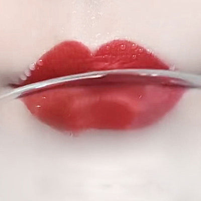 Lápiz labial y delineador de labios