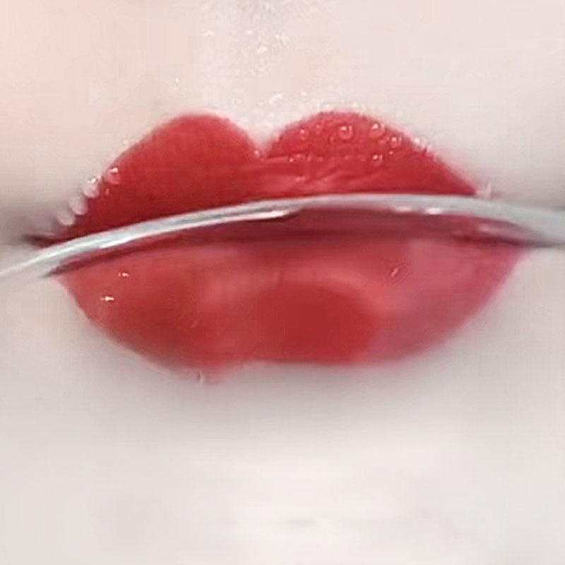 Lápiz labial y delineador de labios
